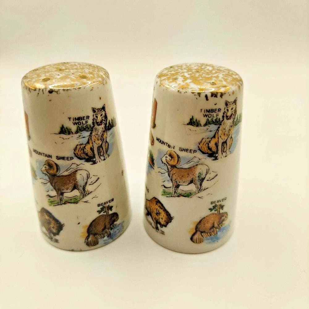 Souvenir Salt And Pepper Shakers Wild Animals Of Canada